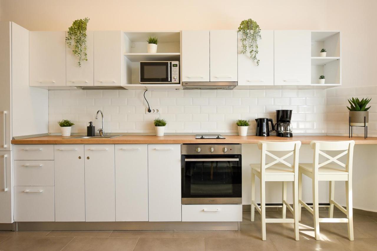 Classy Comfort - Chic Studio On Regina Elisabeta Bukarest Exterior foto
