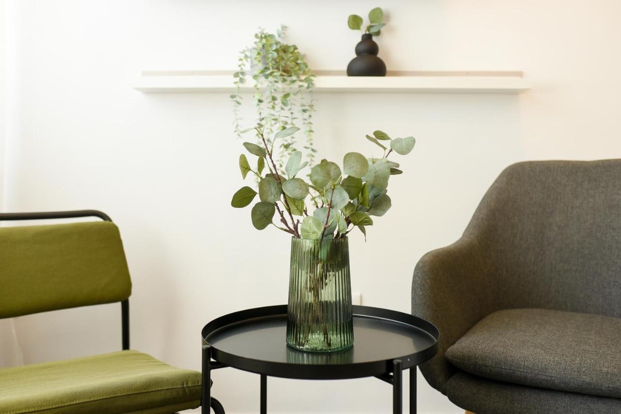 Classy Comfort - Chic Studio On Regina Elisabeta Bukarest Exterior foto