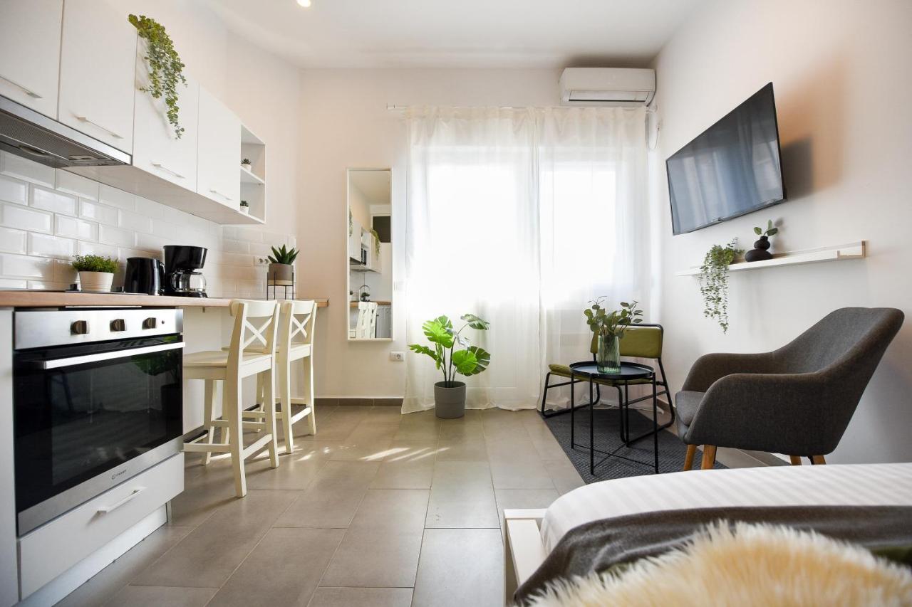 Classy Comfort - Chic Studio On Regina Elisabeta Bukarest Exterior foto